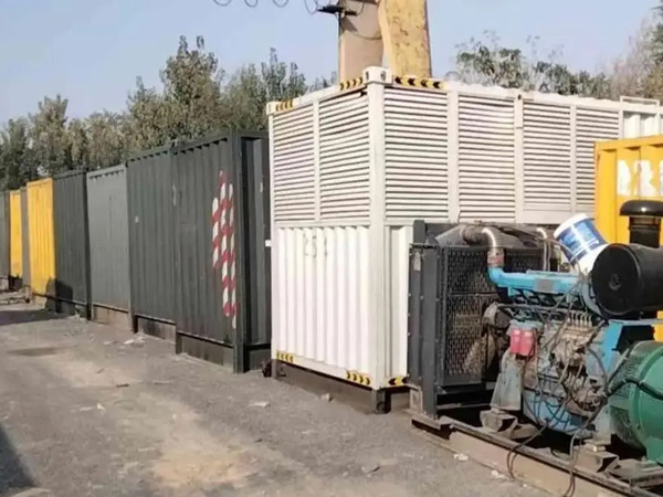 廉江200KW柴油发电机机组每小时油耗是多少?